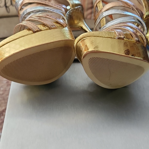 Michael Kors Maddie platform - Picture 5 of 7